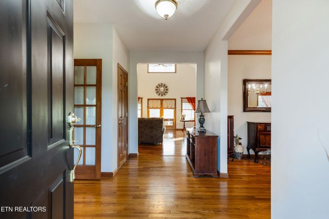 2317 Wayland Rd, Knoxville, TN 37914