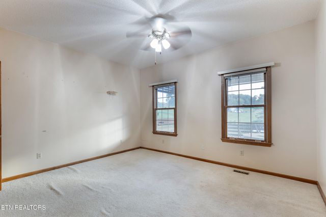 2317 Wayland Rd, Knoxville, TN 37914