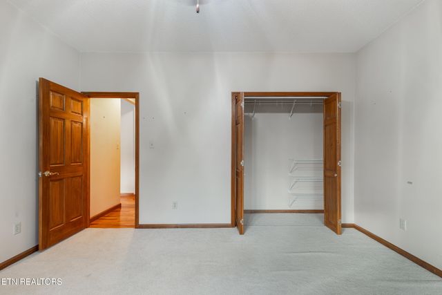 2317 Wayland Rd, Knoxville, TN 37914