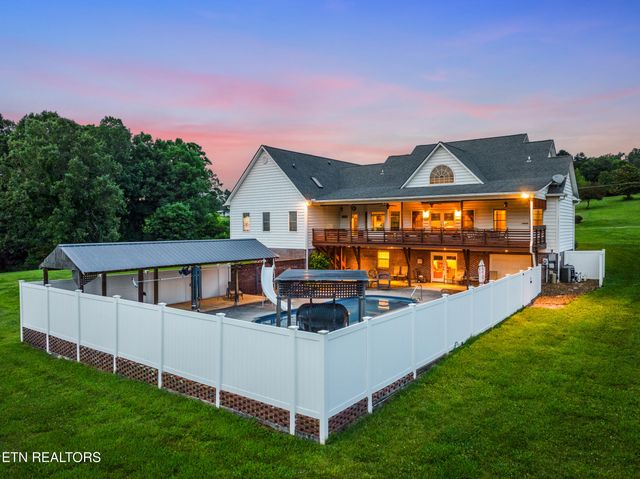 2317 Wayland Rd, Knoxville, TN 37914