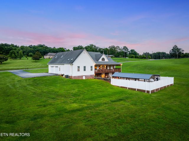 2317 Wayland Rd, Knoxville, TN 37914