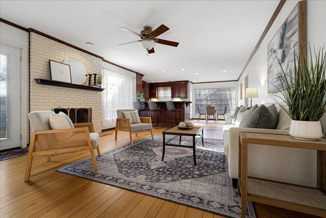 130 GREENBRIAR DR, Memphis, TN 38117