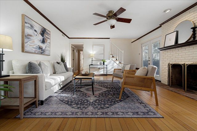 130 GREENBRIAR DR, Memphis, TN 38117