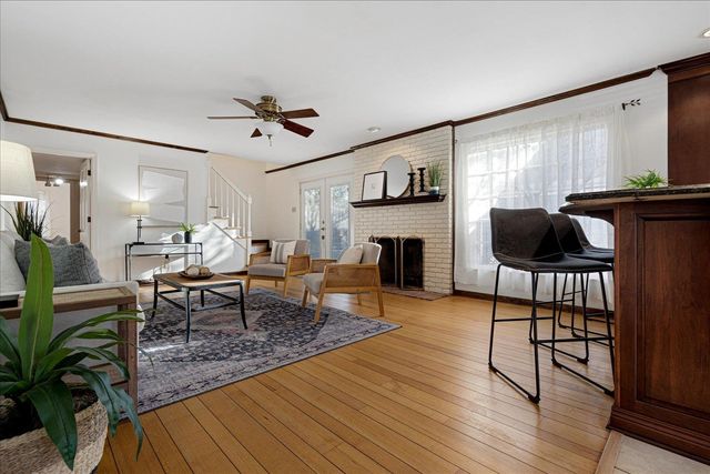 130 GREENBRIAR DR, Memphis, TN 38117