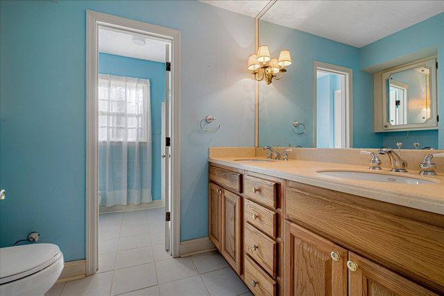 130 GREENBRIAR DR, Memphis, TN 38117