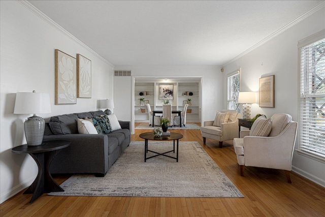 130 GREENBRIAR DR, Memphis, TN 38117