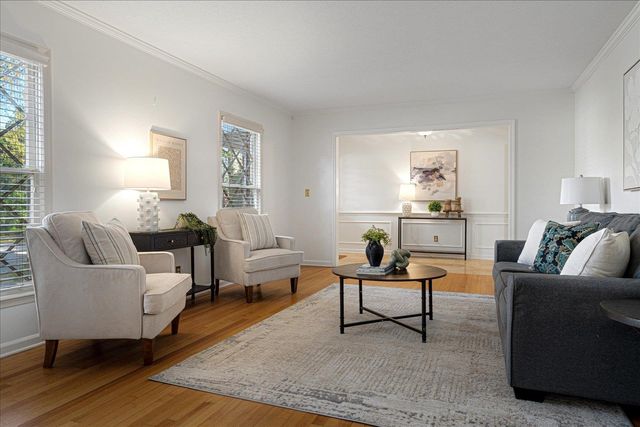 130 GREENBRIAR DR, Memphis, TN 38117