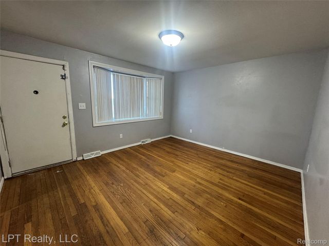 78 Orchard Street, Ecorse, MI 48218