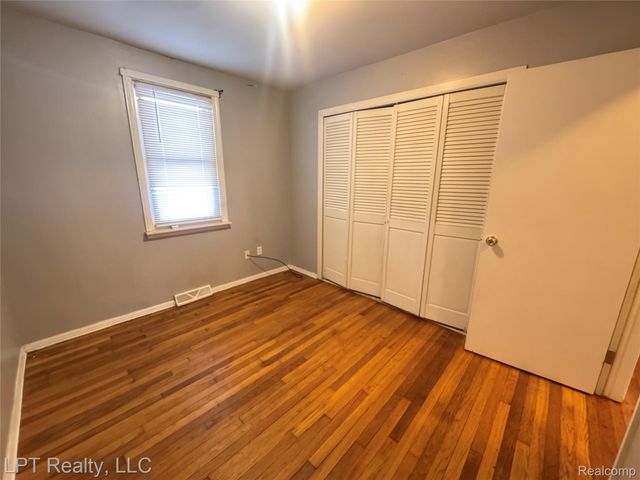 78 Orchard Street, Ecorse, MI 48218