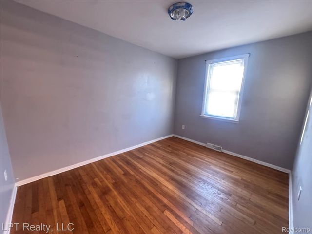 78 Orchard Street, Ecorse, MI 48218