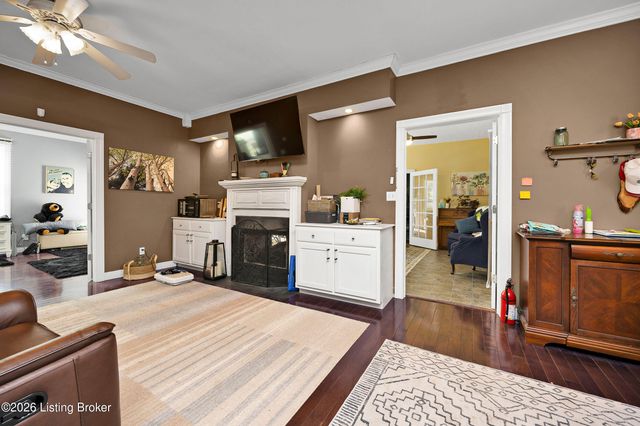 110 Holy Cross Rd, Loretto, KY 40037
