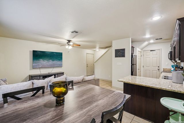 2312 Sailing Way Drive D, Kerrville, TX 78028