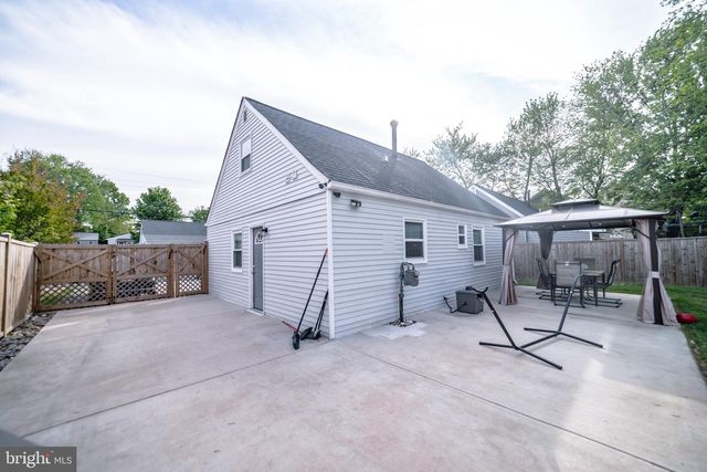 128 MARTIN DR, Manassas Park, VA 20111