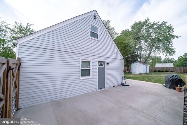 128 MARTIN DR, Manassas Park, VA 20111