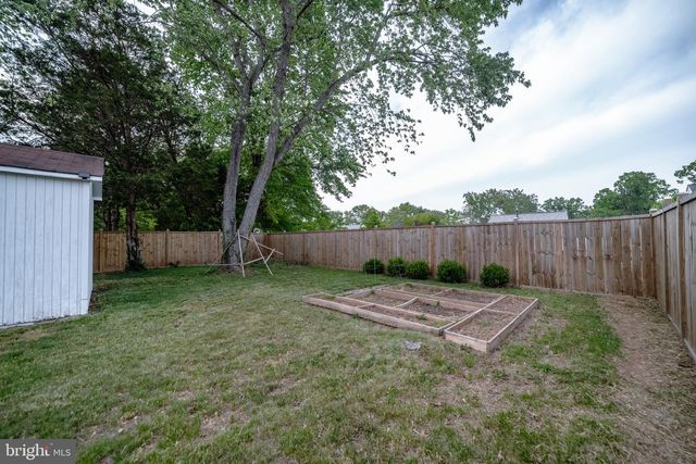 128 MARTIN DR, Manassas Park, VA 20111