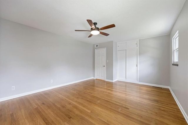 6305 W 82nd Terrace, Prairie Village, KS 66204