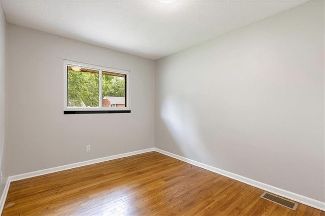 6305 W 82nd Terrace, Prairie Village, KS 66204