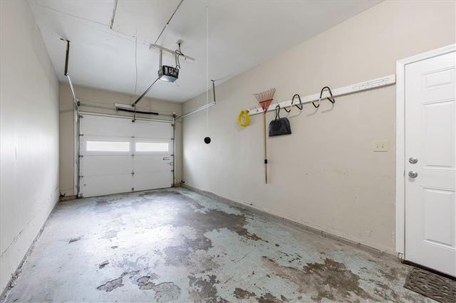 6305 W 82nd Terrace, Prairie Village, KS 66204