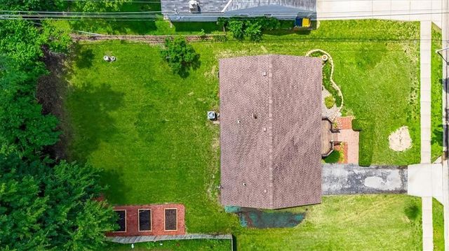 6305 W 82nd Terrace, Prairie Village, KS 66204