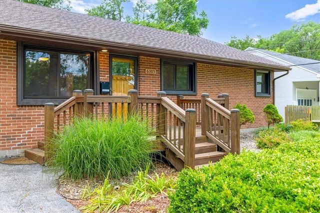6305 W 82nd Terrace, Prairie Village, KS 66204