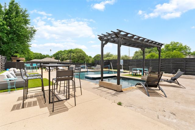 5100 Murphy Road, Sachse, TX 75048