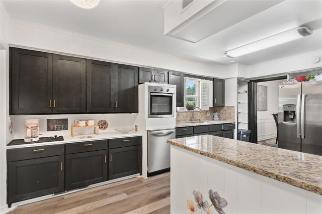 5100 Murphy Road, Sachse, TX 75048