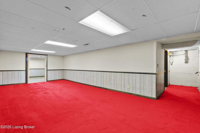 8306 Aspen Ave, Louisville, KY 40258