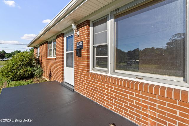 8306 Aspen Ave, Louisville, KY 40258
