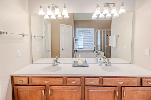 2725 Thorncreek Lane, Fort Worth, TX 76177