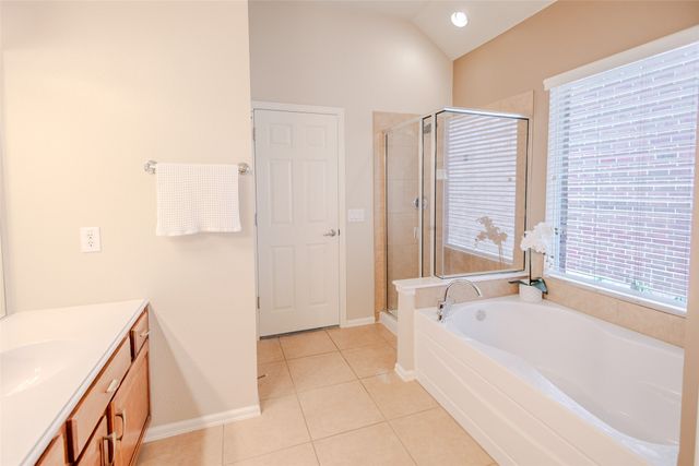 2725 Thorncreek Lane, Fort Worth, TX 76177
