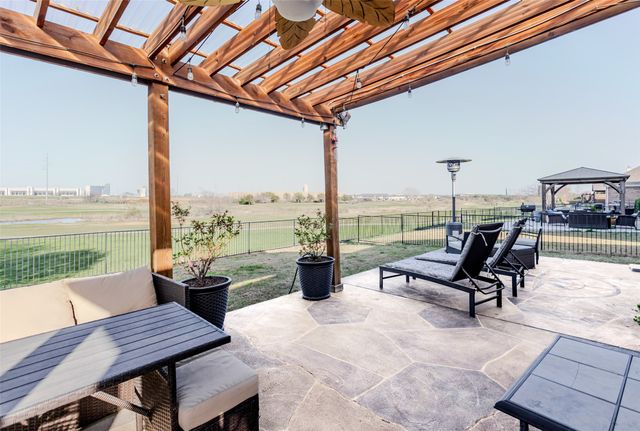 2725 Thorncreek Lane, Fort Worth, TX 76177