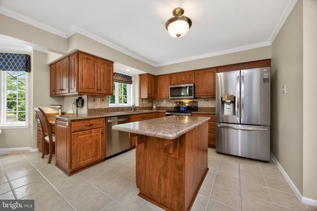 646 PERIMETER DR, Downingtown, PA 19335