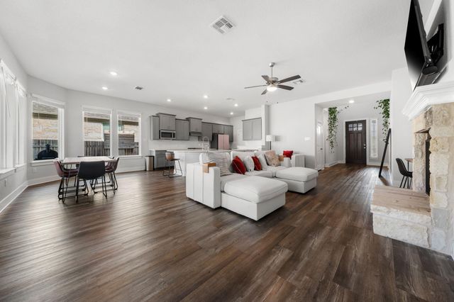 134 Soft Elm DR, Buda, TX 78610
