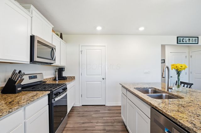 2177 Pentress Drive, Grove City, OH 43123