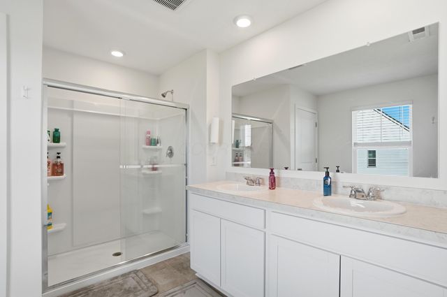 2177 Pentress Drive, Grove City, OH 43123