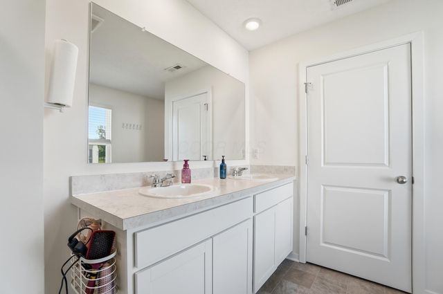 2177 Pentress Drive, Grove City, OH 43123