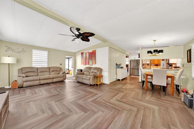 5419 GOLDEN GATE BOULEVARD, Polk City, FL 33868