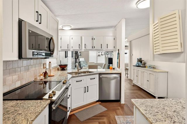 5419 GOLDEN GATE BOULEVARD, Polk City, FL 33868