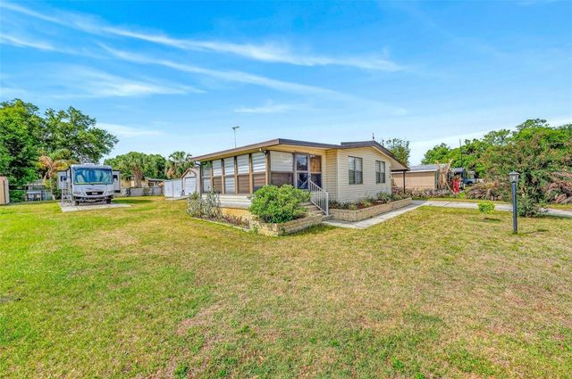 5419 GOLDEN GATE BOULEVARD, Polk City, FL 33868