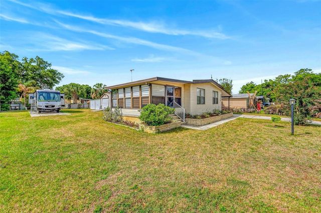 5419 GOLDEN GATE BOULEVARD, Polk City, FL 33868