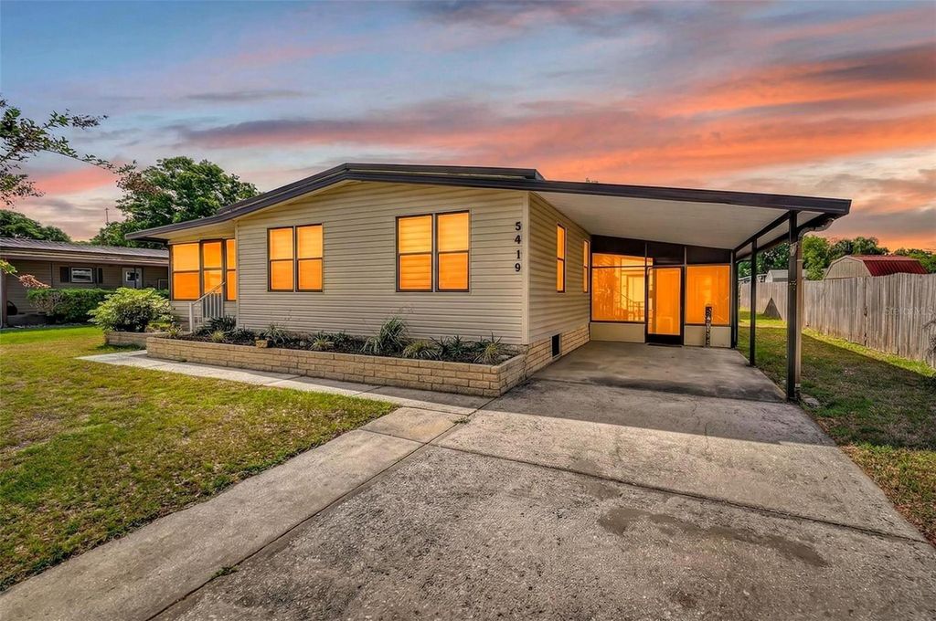 5419 GOLDEN GATE BOULEVARD, Polk City, FL 33868