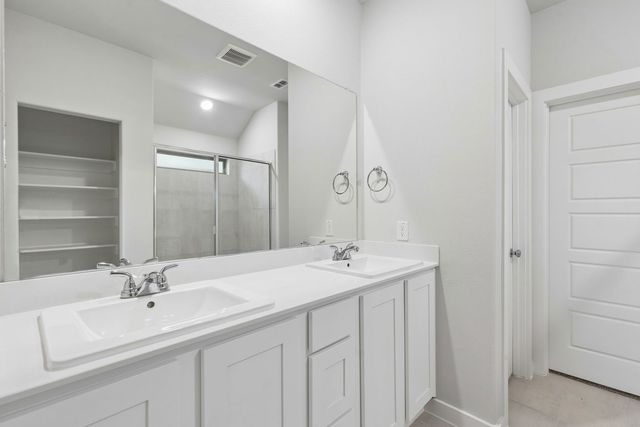 469 Hocking Hills Drive, Waxahachie, TX 75165