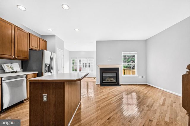 2461 ROLLING PLAINS DR, Herndon, VA 20171