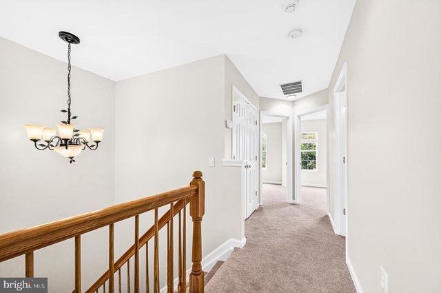 2461 ROLLING PLAINS DR, Herndon, VA 20171