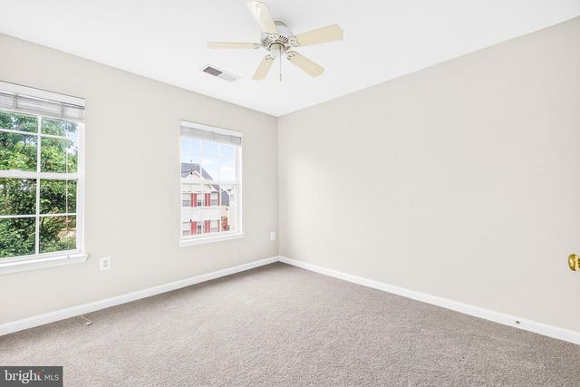 2461 ROLLING PLAINS DR, Herndon, VA 20171