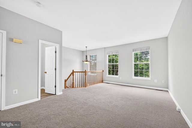 2461 ROLLING PLAINS DR, Herndon, VA 20171
