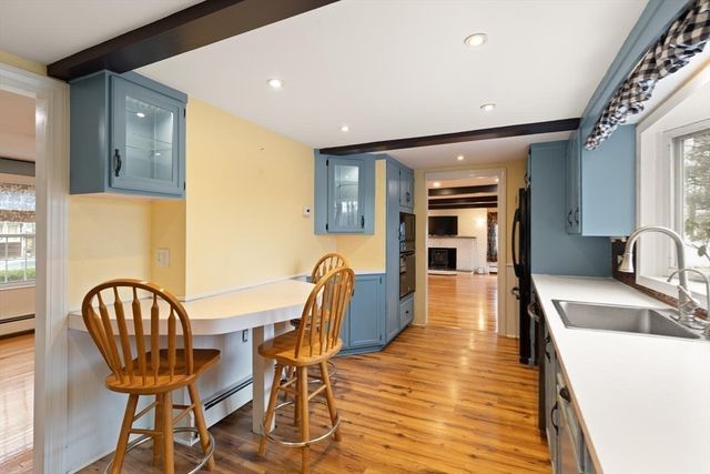 44 Hillview Ave, Holbrook, MA 02343