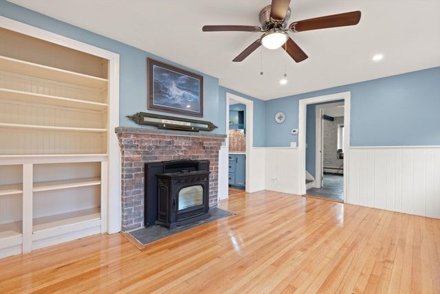 44 Hillview Ave, Holbrook, MA 02343