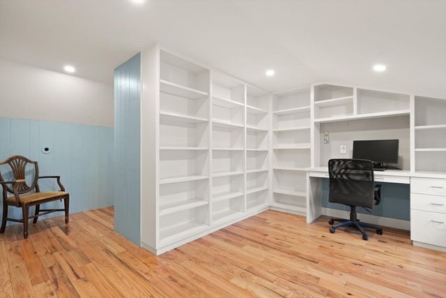 44 Hillview Ave, Holbrook, MA 02343