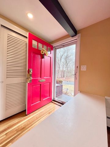 44 Hillview Ave, Holbrook, MA 02343